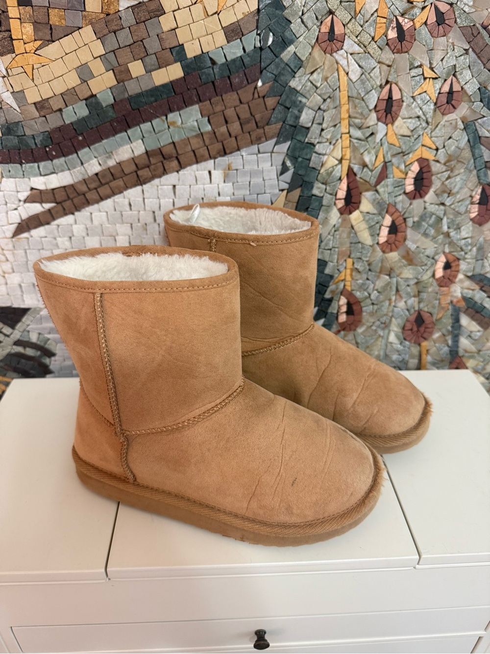 Old Navy Kids Tan Shearling-Lined Short Boots